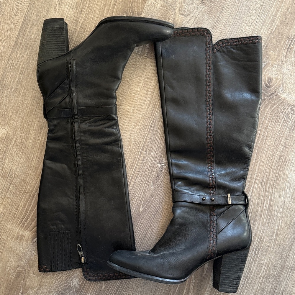 UGG Australia Claudine S/N 1005663 Tall Boot  Black US Size 10 wool footbed